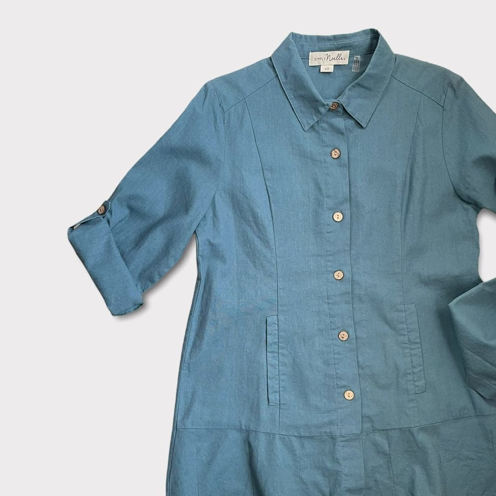 Simple Noelle Blue Linen Button Up Top S/M